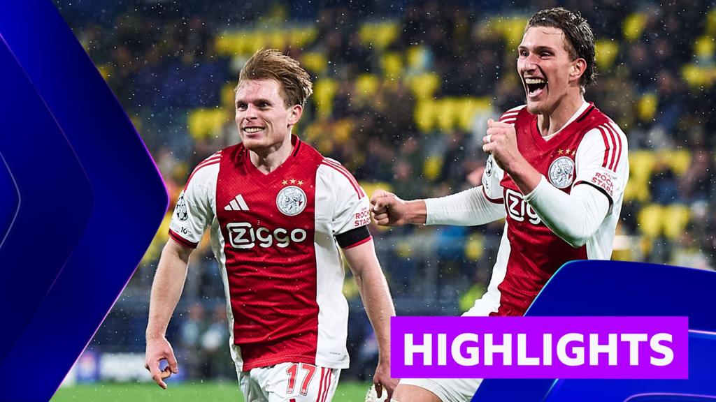 Late winner keeps Ajax qualification dreams alive