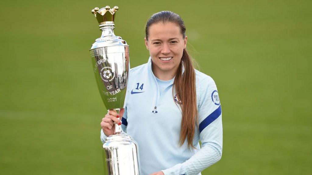 Fran Kirby of Chelsea poses for a photo with the PFA Players' Player of the Year award in 2021