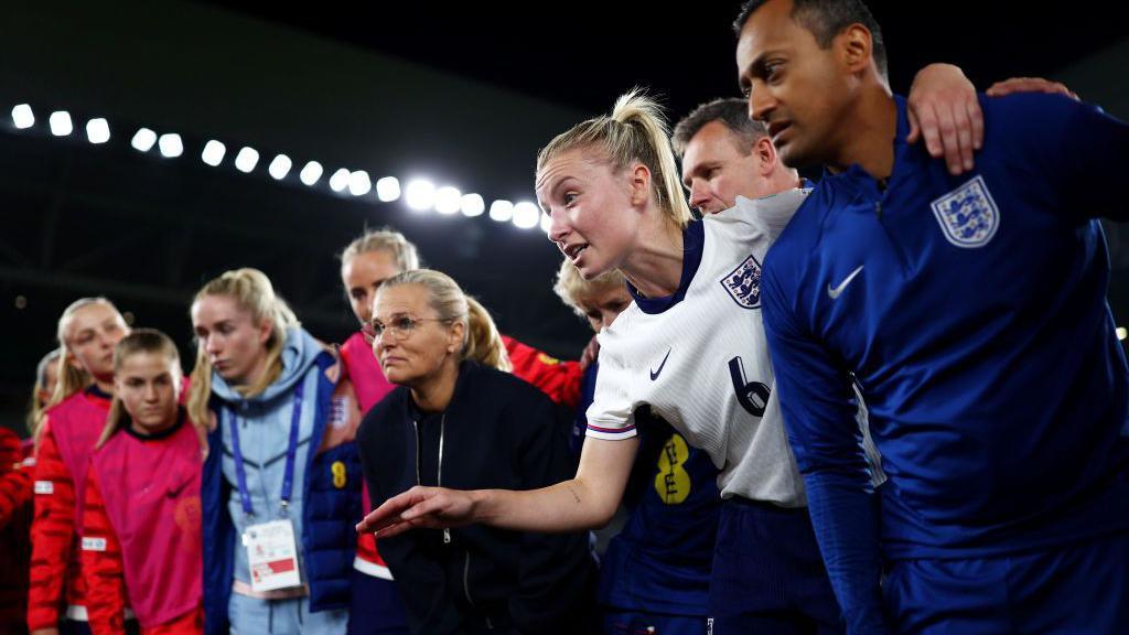 Leah Williamson delivers a post-match team talk 