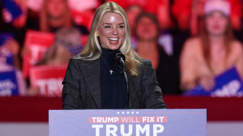 Former Florida Attorney General Pam Bondi speaks during a rally held by Donald Trump