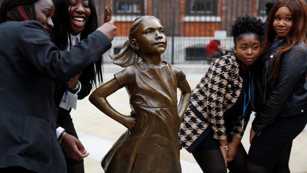 Fearless Girl statue.