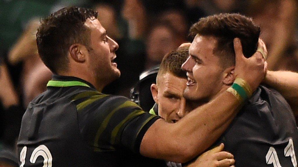 Robbie Henshaw congratulates Ireland try scorer Jacob Stockdale