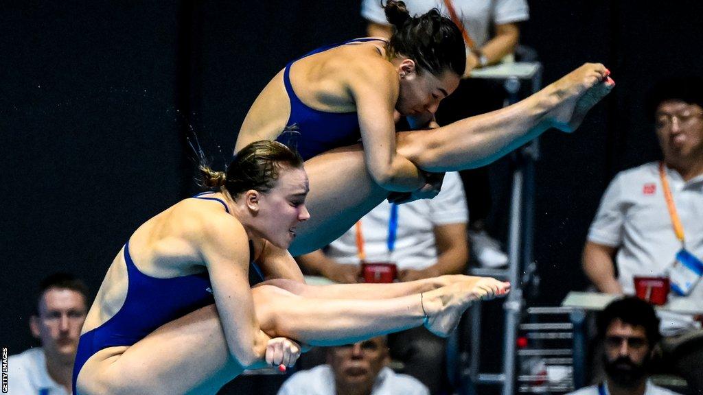 Yasmin Harper and Scarlett Mew Jensen diving for Great Britain