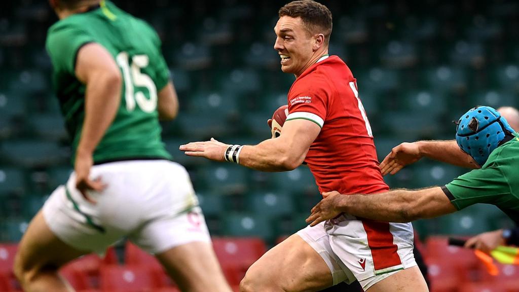 George North heads for the line against Ireland