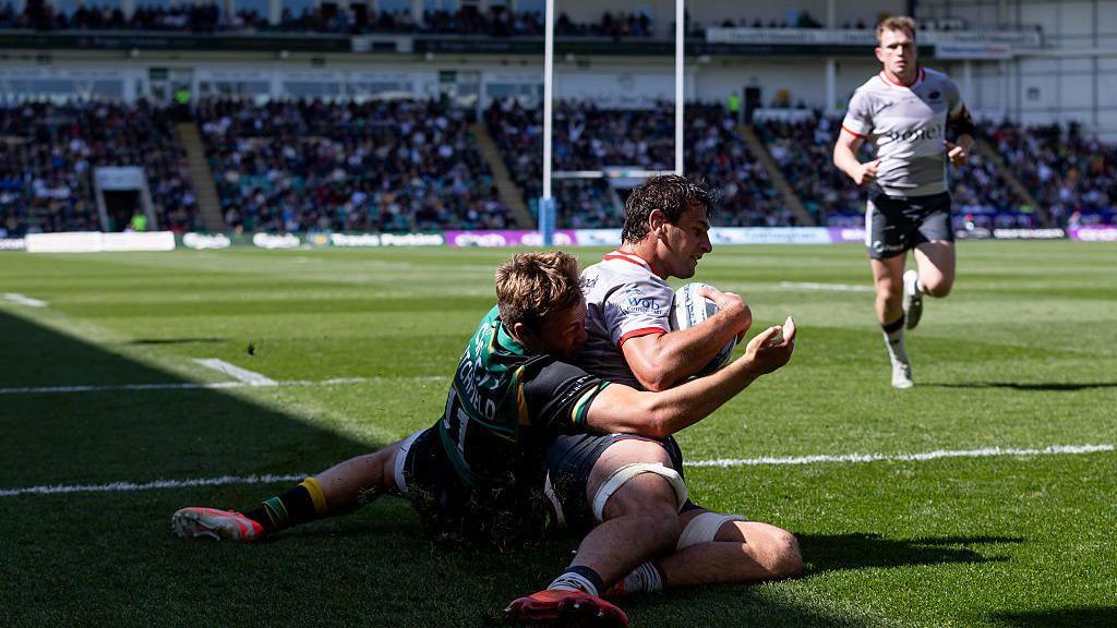 Juan Martin Gonzalez scores for Saracens