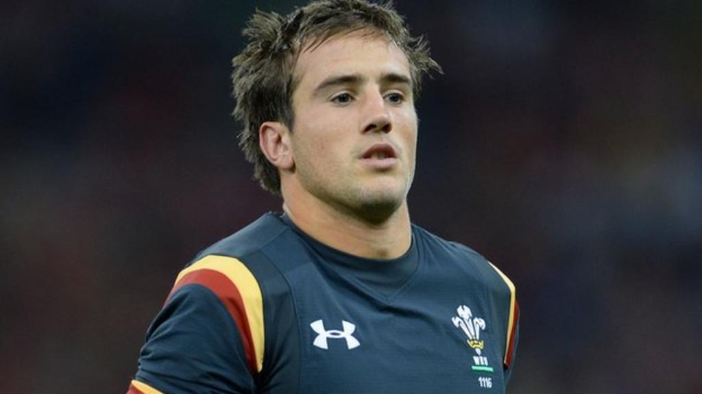 Matthew Morgan's wonder try for the Ospreys - BBC Sport