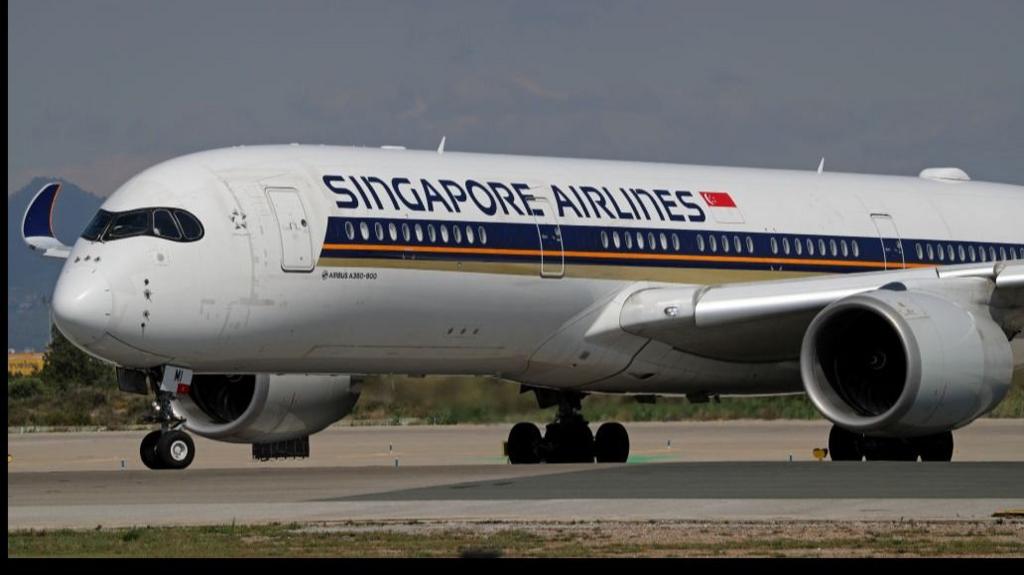 Singapore Airlines plane