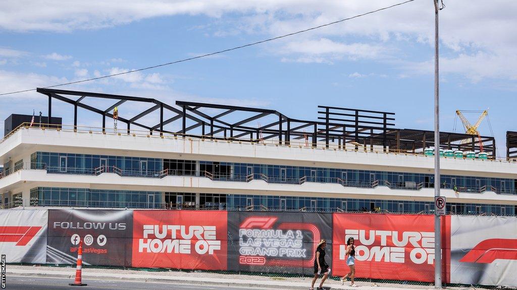 A picture of the pit building at the Las Vegas Grand Prix