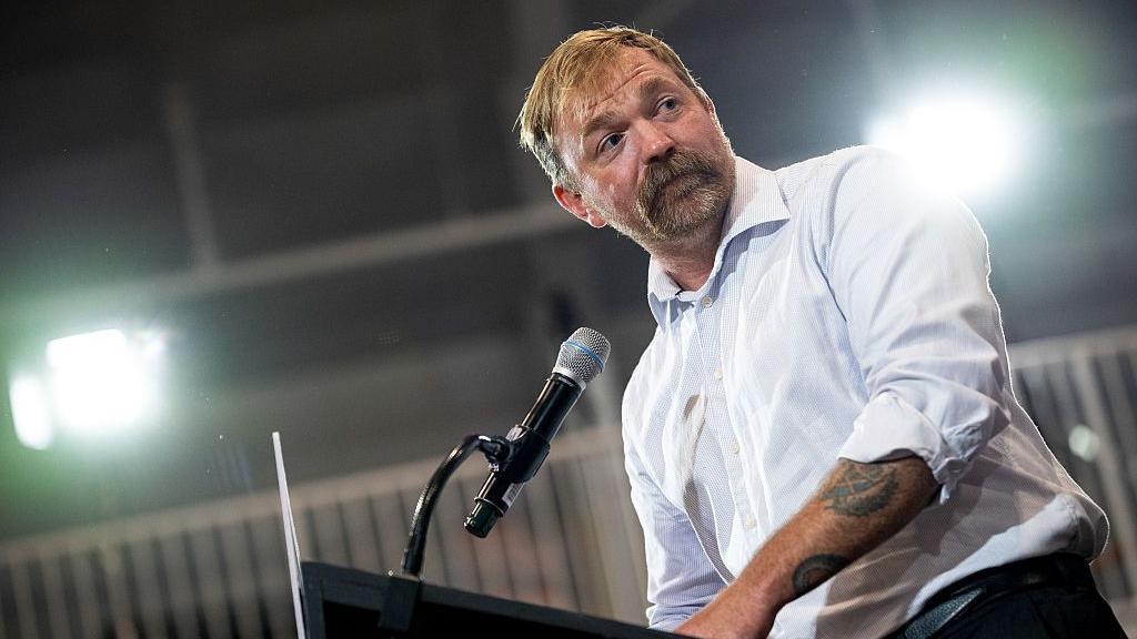 Top US Democrats Abandon Senate Candidate Platner Amid Fresh Assault Allegations
