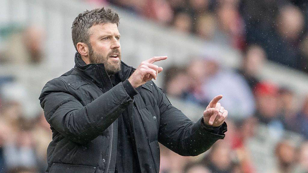 Man Utd news: Fan views on Michael Carrick - BBC Sport