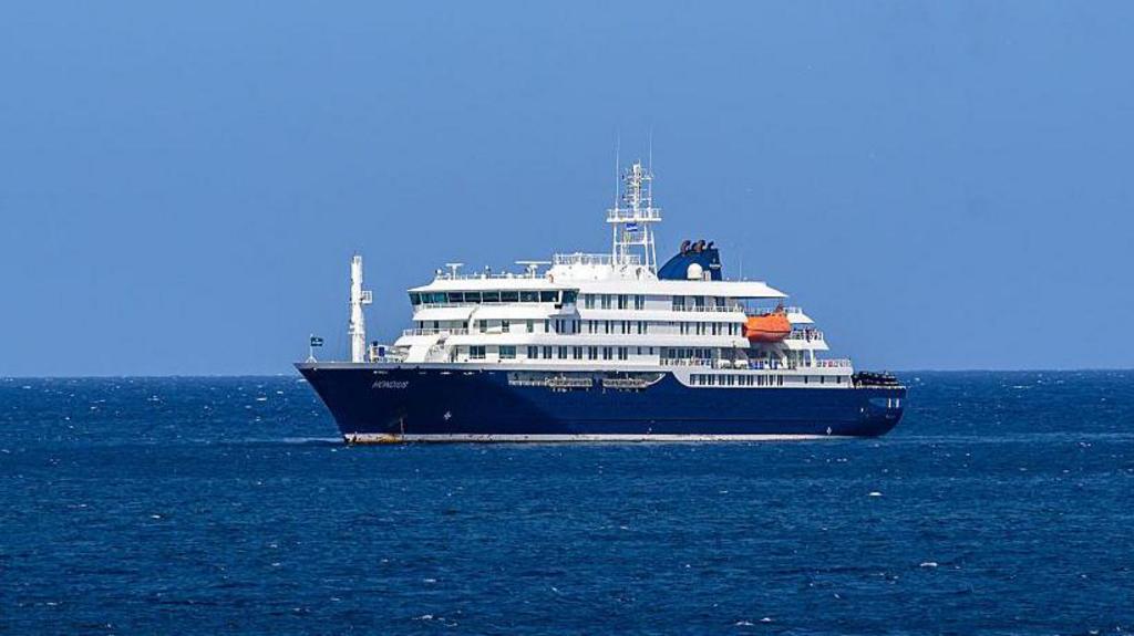 MV Hondius sailing at sea