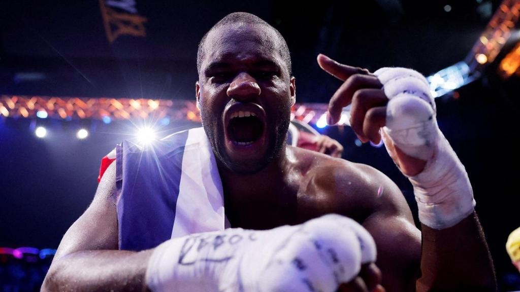 Dubois Overcomes Adversity, Reshaping Narrative with Resilient Performance