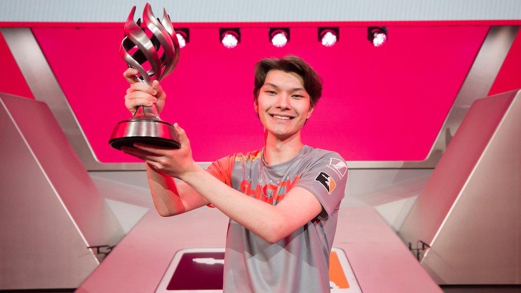 overwatch-sinatraa.