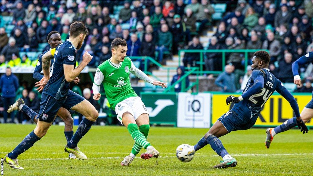 Hibernian's Dylan Levitt scores to make it 2-0 during a cinch Premiership match between Hibernian and Ross County at Easter Road Stadium