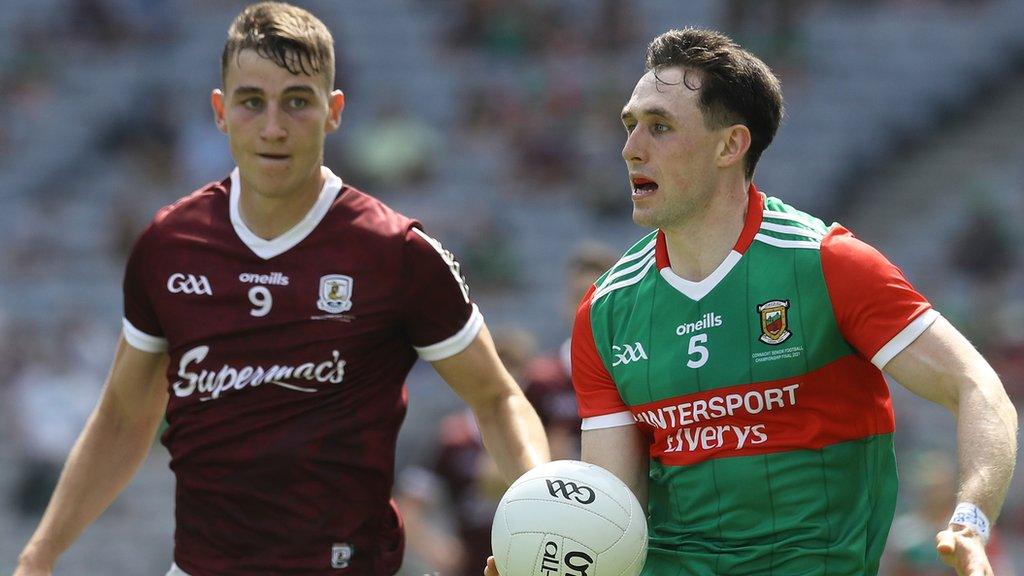 Mayo's Paddy Durcan and Matthew Tierney of Galway