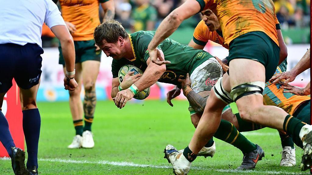 Kwagga Smith scoring a try for South Africa.
