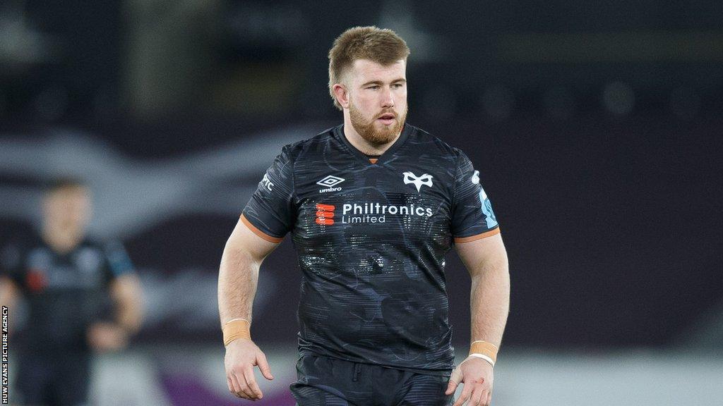 Garyn Phillips for Ospreys