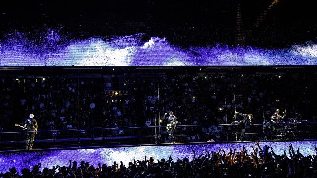 U2 in concert