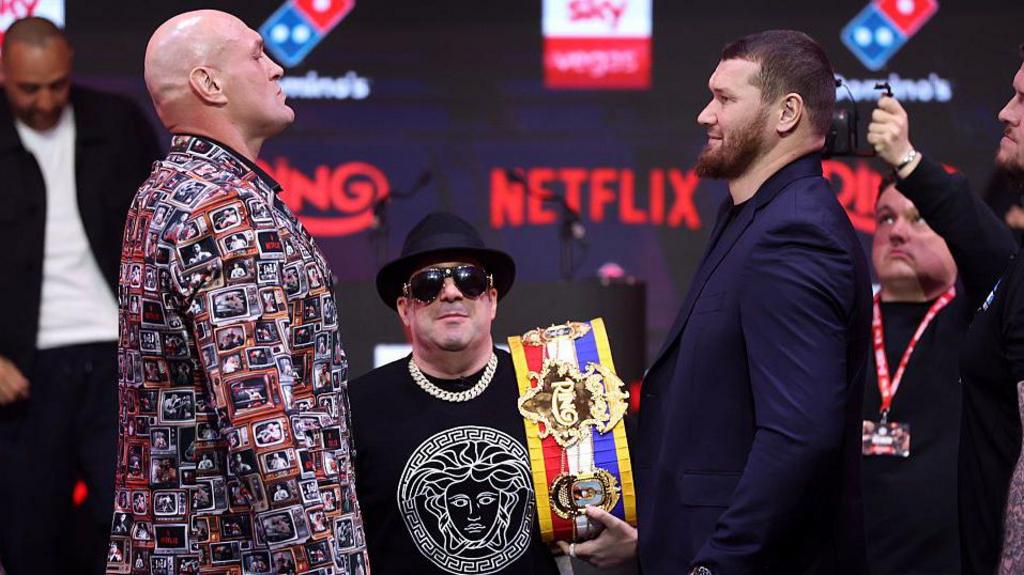 Tyson Fury and Arslanbek Makhmudov face off