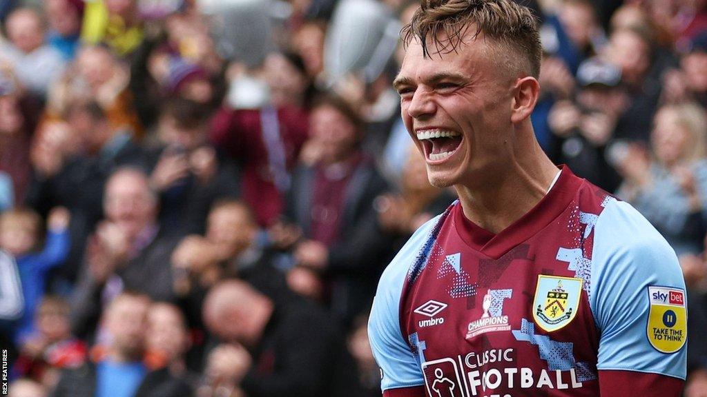 Scott Twine celebrates scoring for Burnley