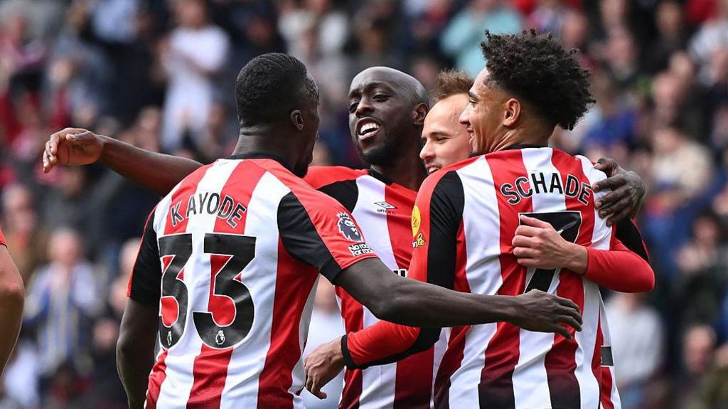 Brentford boost European hopes with 4-3 win against Manchester United - BBC  Sport