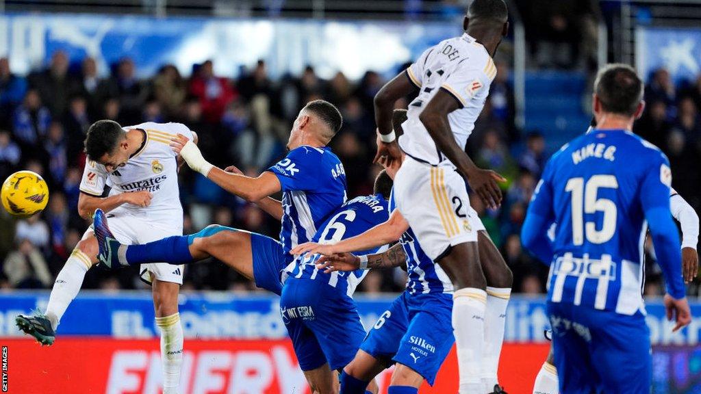 Lucas Vazquez heads in the winner for Real Madrid