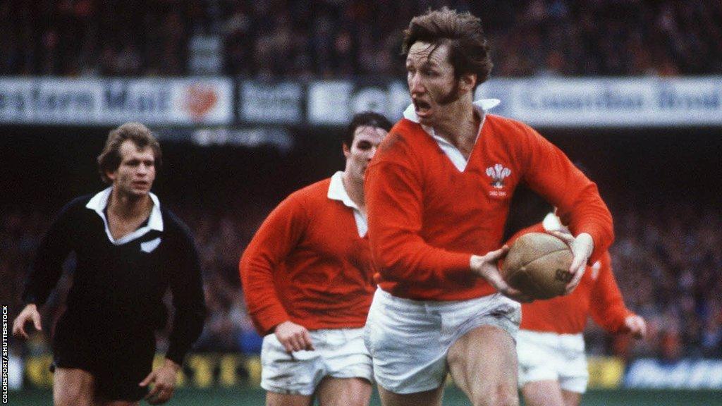 JPR Williams playing for Wales v New Zealand in 1980