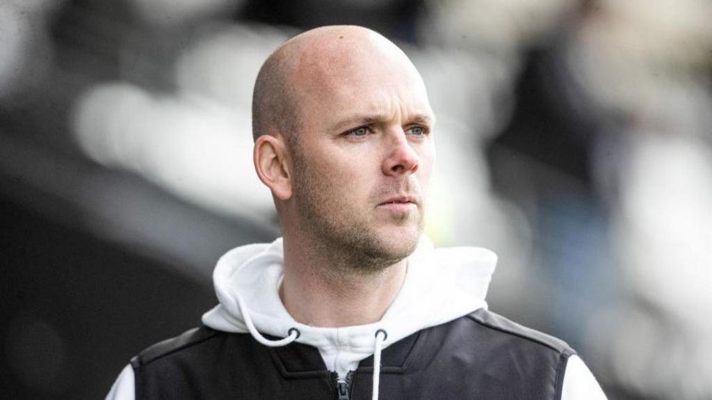 bbc.co.uk - BBC Sport - Scottish Premiership: St Mirren v Rangers & Dundee v Dundee United - radio & text