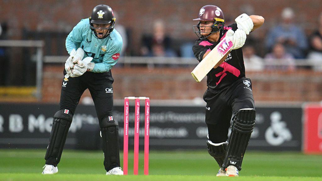 Will Smeed of Somerset plays a shot
