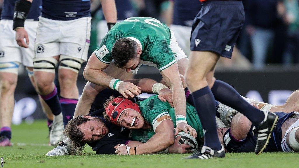 Josh van der Flier scored as Ireland beat Scotland to win the Triple Crown in 2022