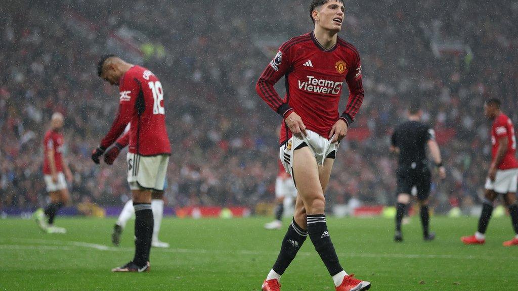 Manchester United players look frustrated as they lose to Crystal Palace