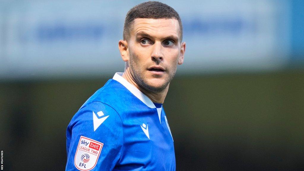 Stuart O'Keefe in action for Gillingham