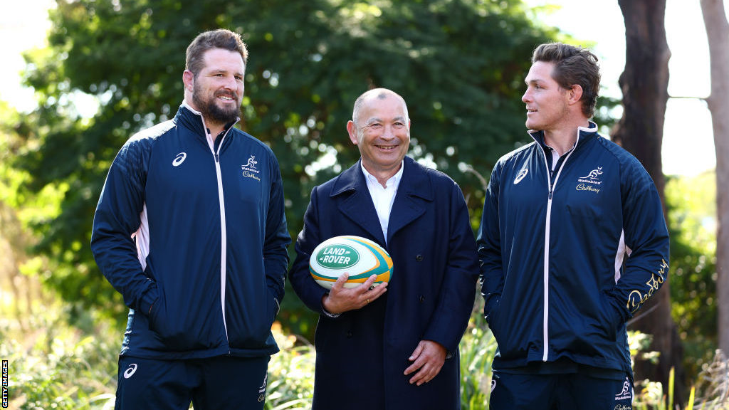 James Slipper, Eddie Jones and Michael Hooper pose for a photograph together after Slipper and Hooper were named Australia co-captains