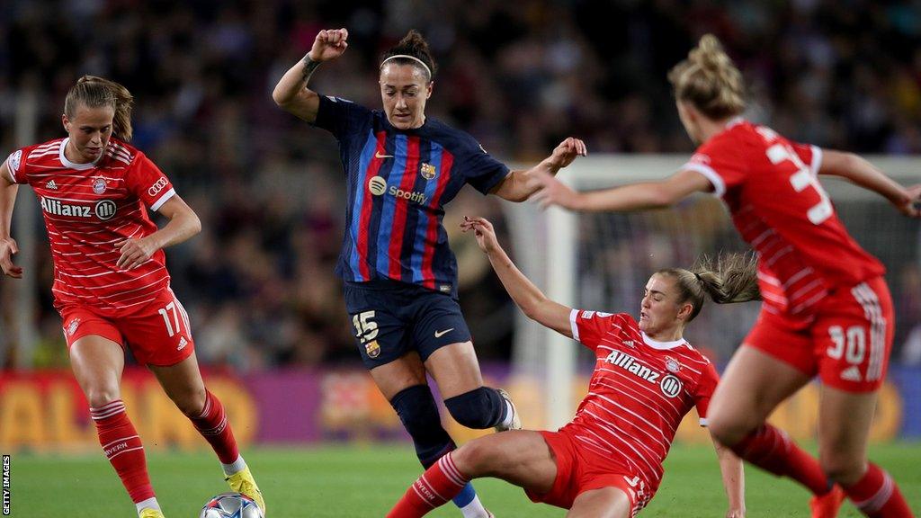 Lucy Bronze