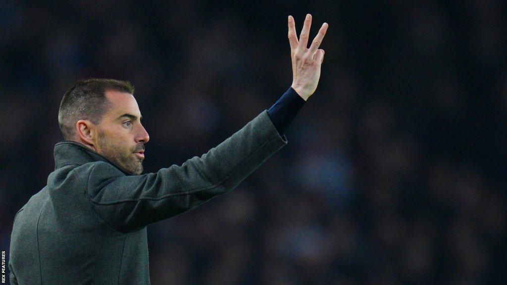 Reading boss Ruben Selles dishes out instruction to his players from the touchline during their League One match.