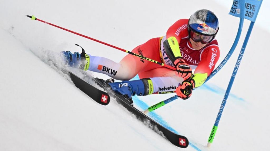 Marco Odermatt claiming gold in the Men's Giant Slalom