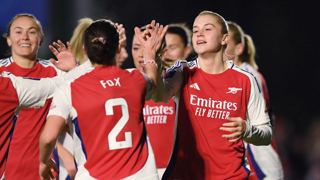 Arsenal women celebrate