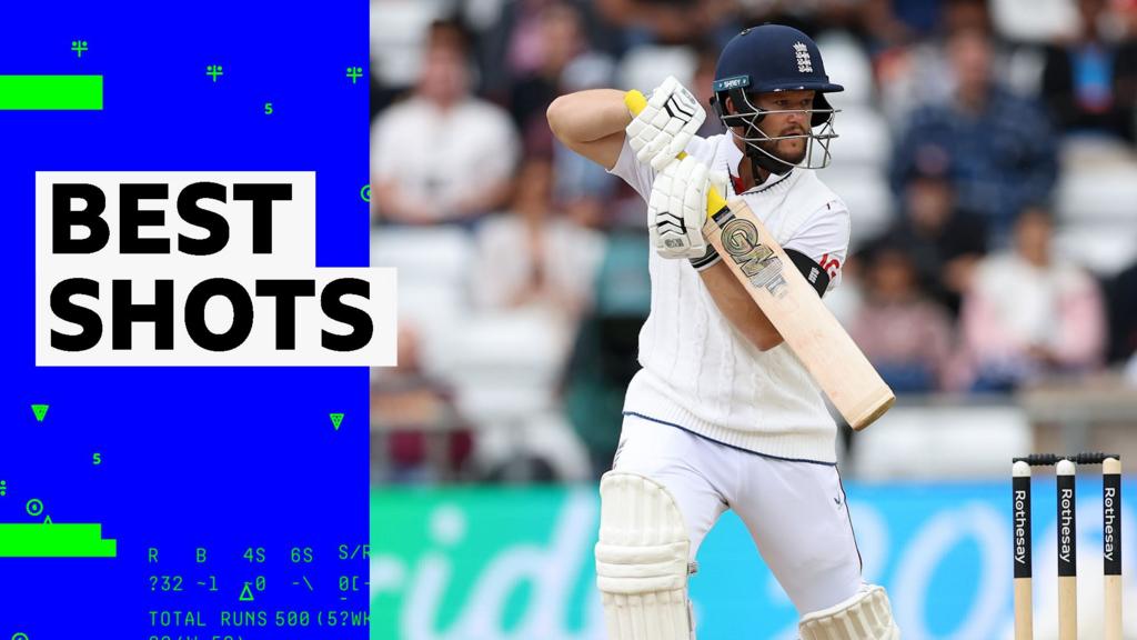 'Consistent' Duckett reaches 50 as England start run chase strongly