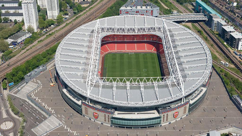 On this day: Emirates Stadium is born - BBC Sport