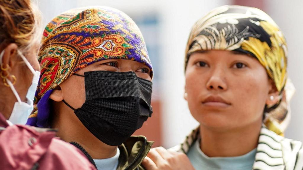 Əzab, sevdiklərini suya sürüklənən Nepal selindən sağ qalanları təqib edir