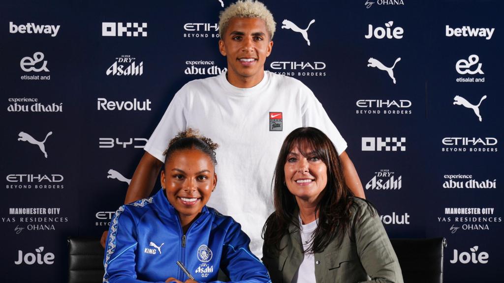 Rico Lewis' sister Sacha turns pro with Man City