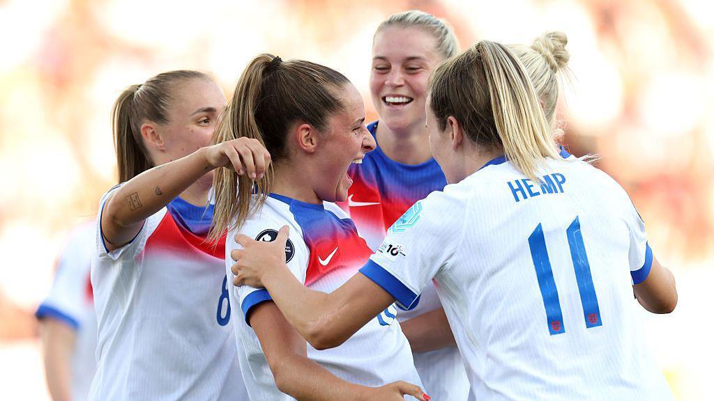 Ella Toone celebrating England's fourth goal with teammates Georgia Stanway, Alessia Russo, Alex Greenwood and Lauren Hemp.