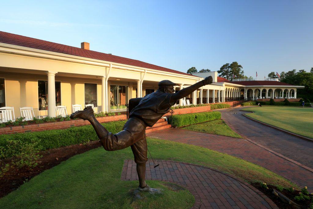 Payne Stewart statue at Pinehurst