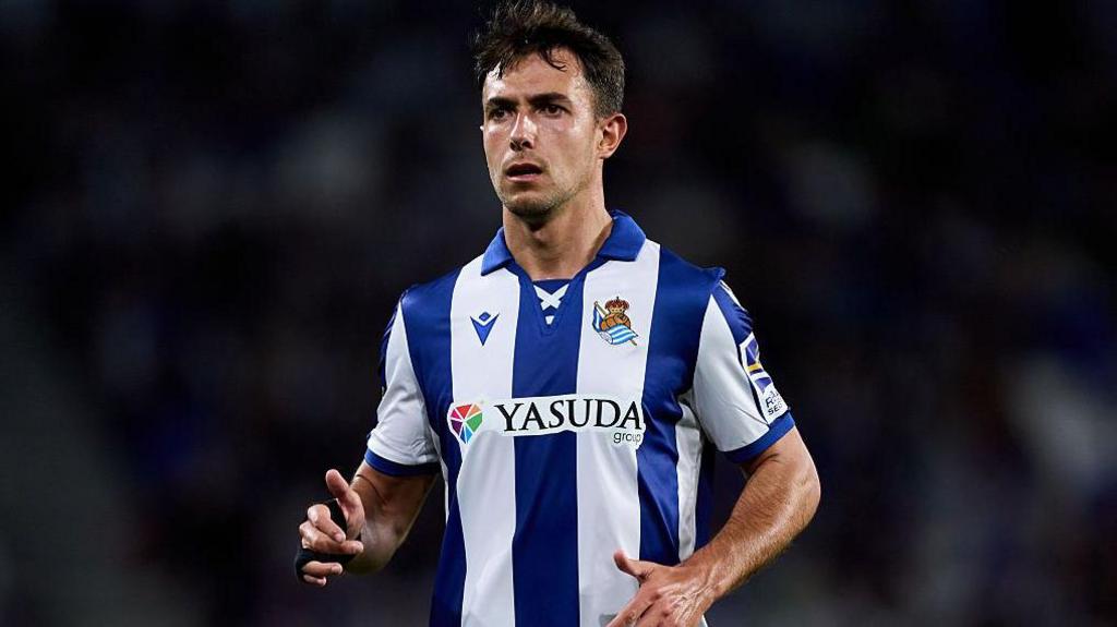 Martin Zubimendi in action for Real Sociedad