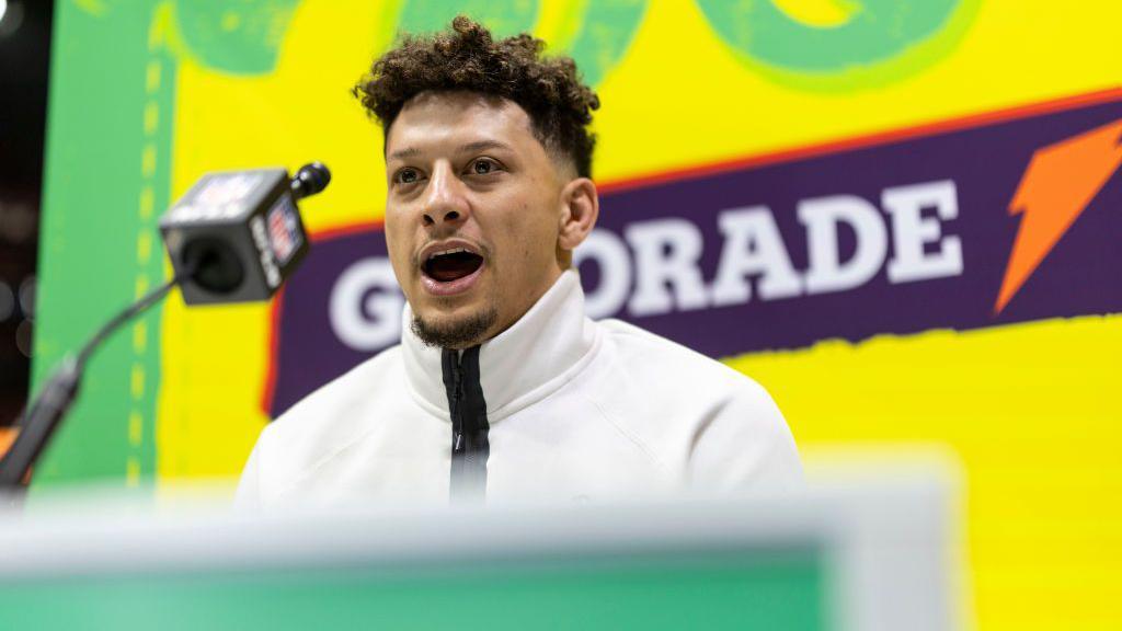 Patrick Mahomes: Super Bowl quarterback not entertaining GOAT talk - BBC  Sport