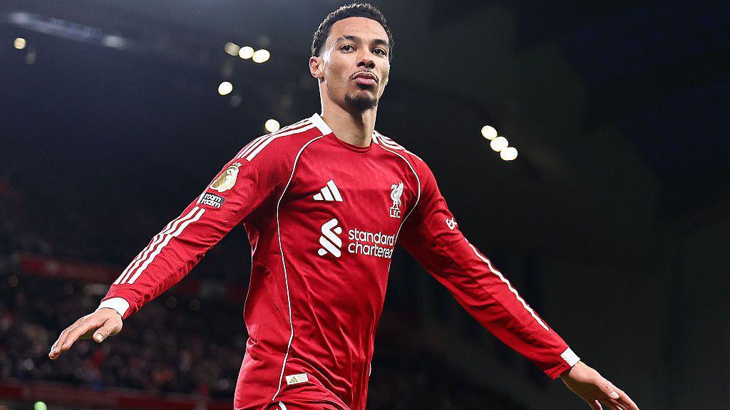 Hugo Ekitike with his arms out wide