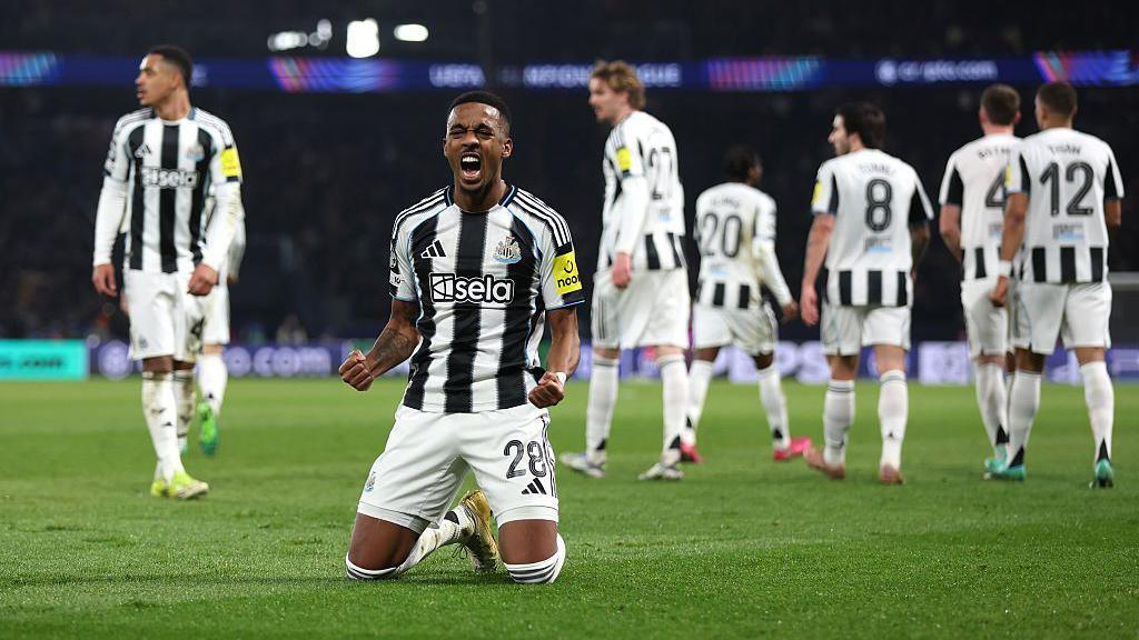 Joe WIllock celebrating his goal