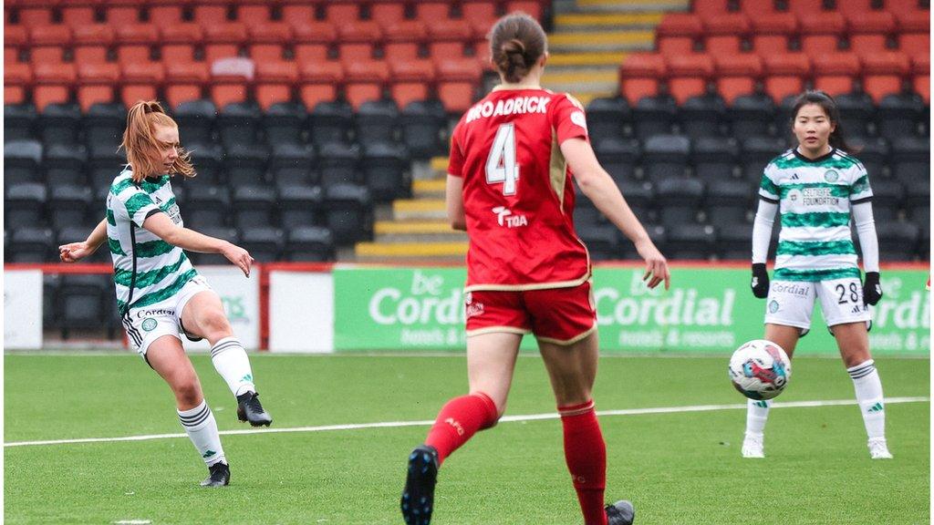 Colette Cavanagh rattles in the opener for Celtic