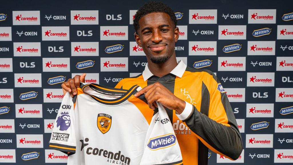Forward Cho becomes Hull's 12th summer signing
