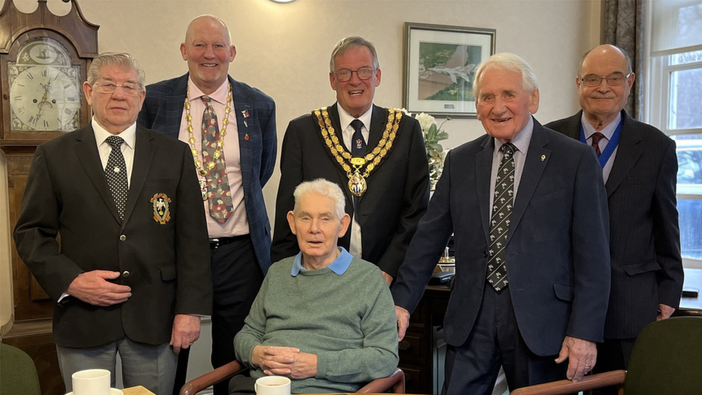 Vetrans Terry Quinlan, Raymond Porter, and Ian Kury with Mayor James Lark, Cllr Dave Davis and Cllr Steve Hammond